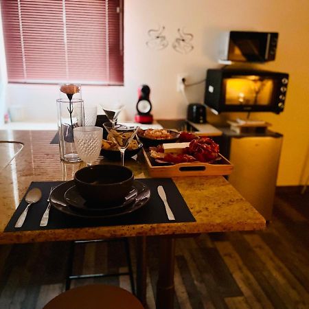 La Bulle De Romance - Love Room Tigy Екстер'єр фото