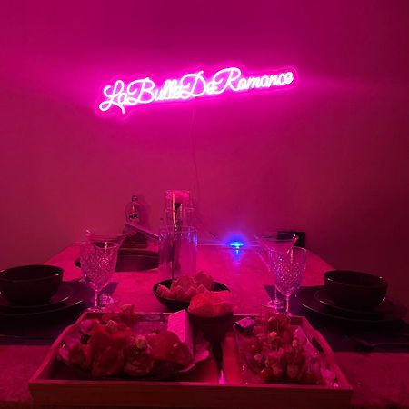 La Bulle De Romance - Love Room Tigy Екстер'єр фото